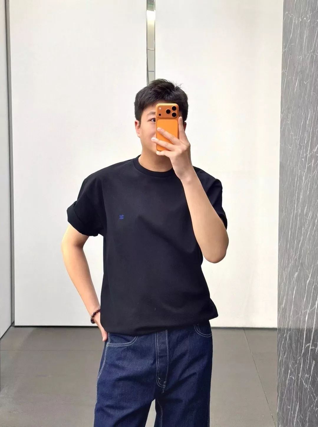 셀린느 트리옹프 자수 코튼 반소매 티셔츠 상세 이미지 11