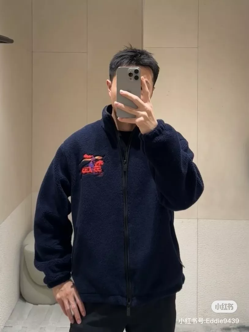 버버리 전마 자수 스웨이드 터치 보아 집업 재킷 상세 이미지 21