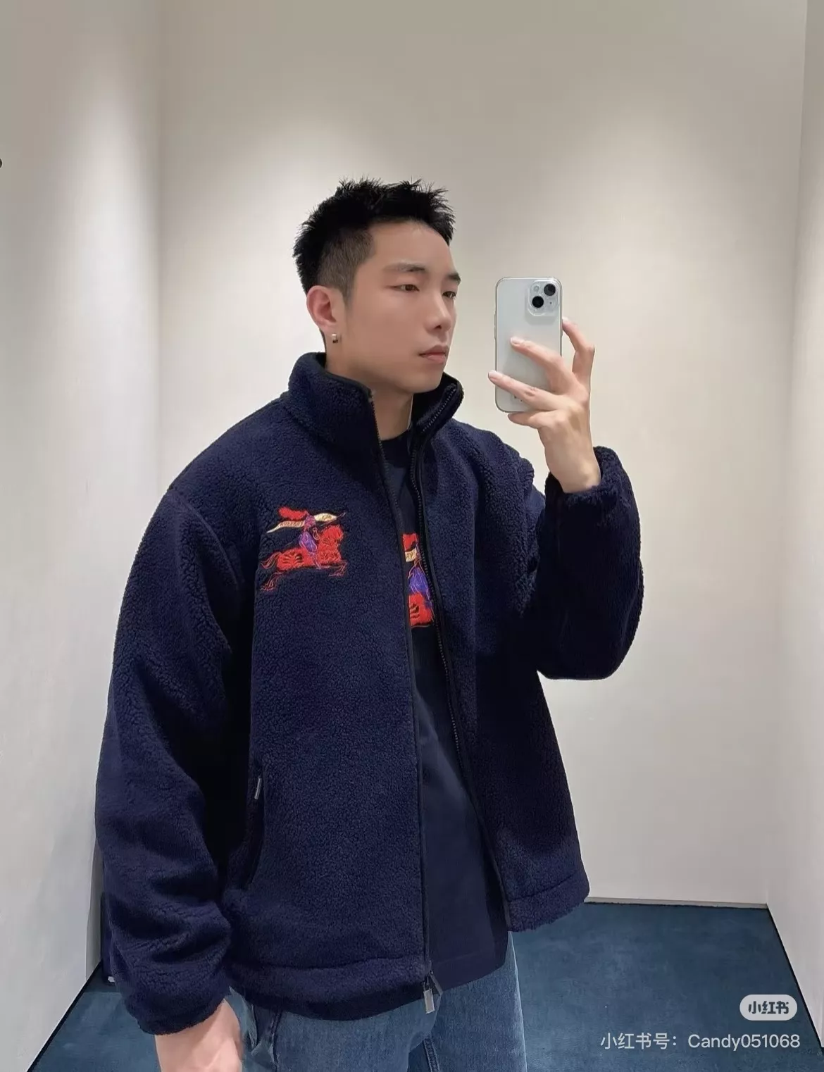 버버리 전마 자수 스웨이드 터치 보아 집업 재킷 상세 이미지 24