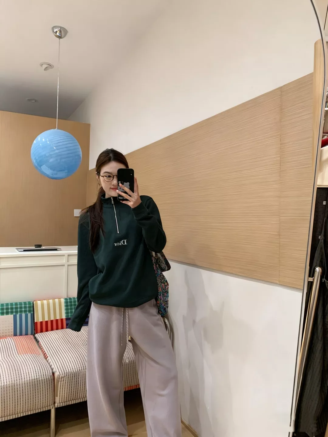 디올 로고 자수 하프집업 하이넥 스웨트셔츠 상세 이미지 14
