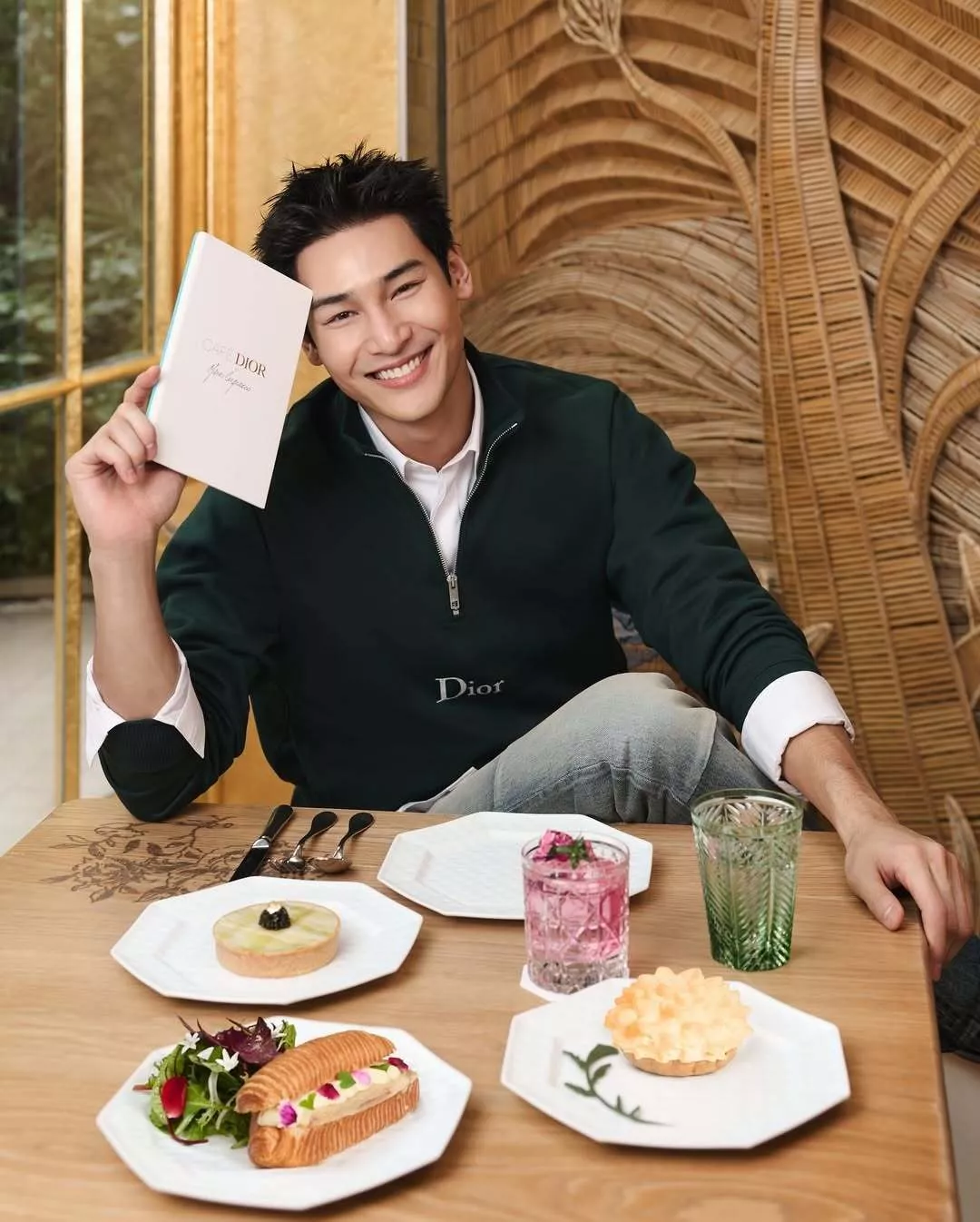 디올 로고 자수 하프집업 하이넥 스웨트셔츠 상세 이미지 19