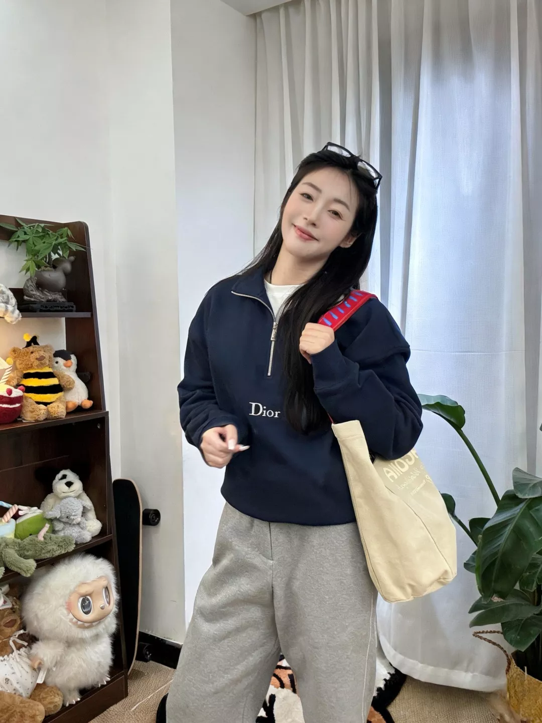 디올 로고 자수 하프집업 하이넥 스웻셔츠 상세 이미지 13