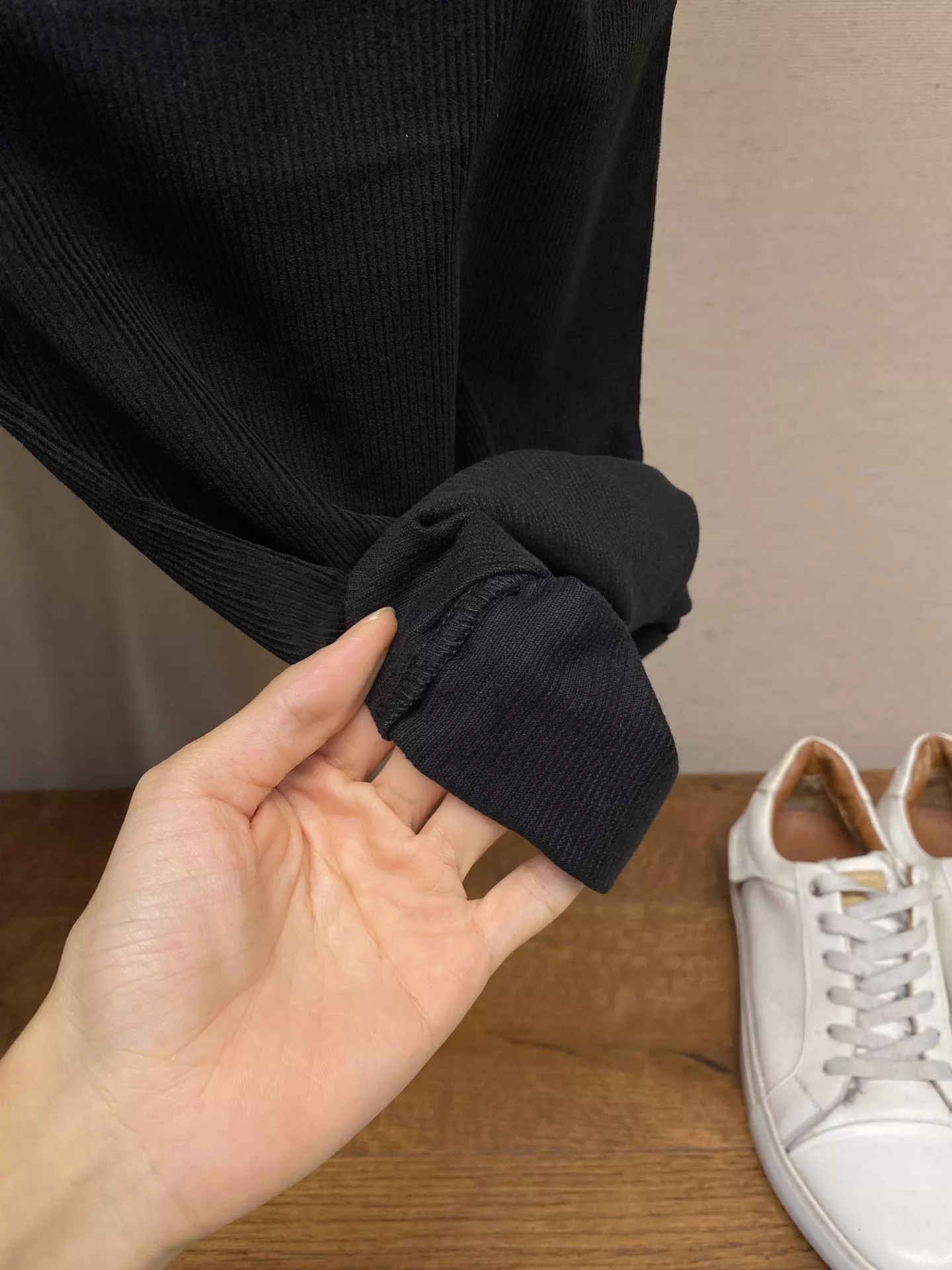 루이비통 로고 패치 코듀로이 카고 팬츠 상세 이미지 10