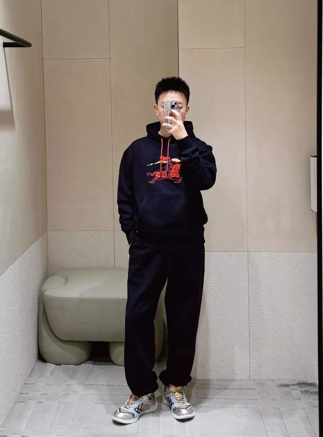 버버리 마술骑士 로고 자수 후드 상세 이미지 18