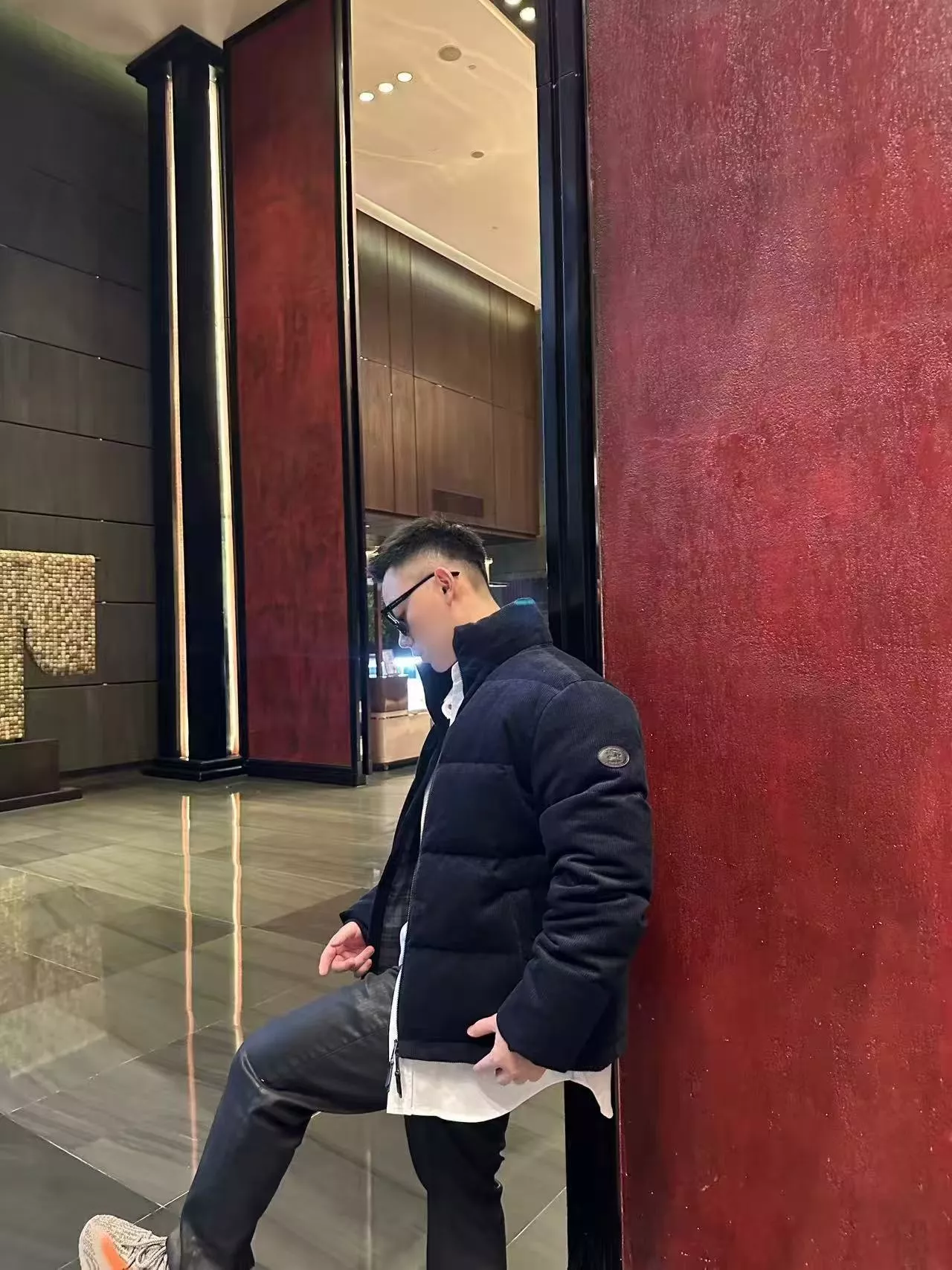 버버리 코듀로이 다운 패딩 재킷 상세 이미지 13