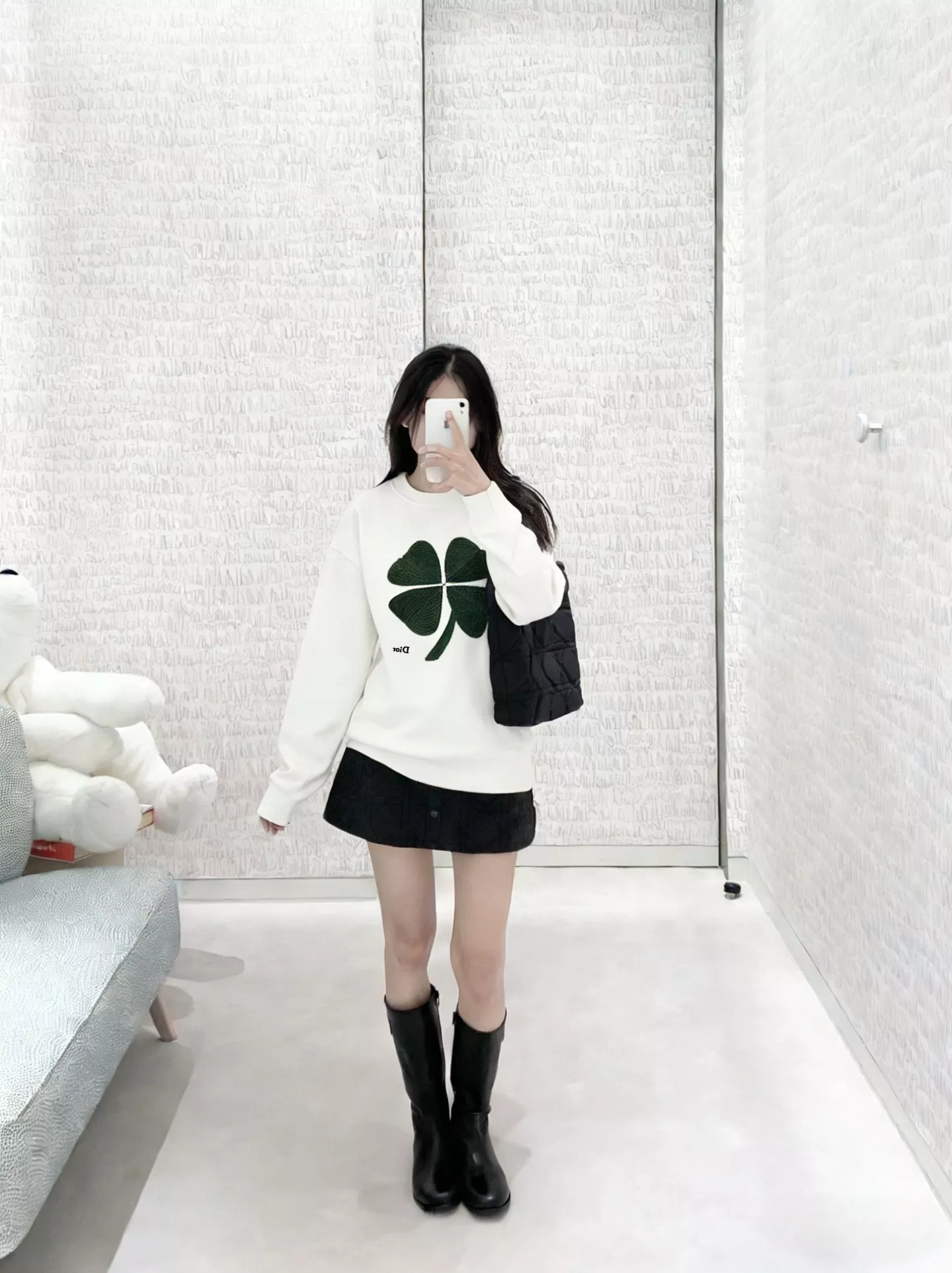 디올 클로버 자수 코튼 기모 맨투맨 상세 이미지 13