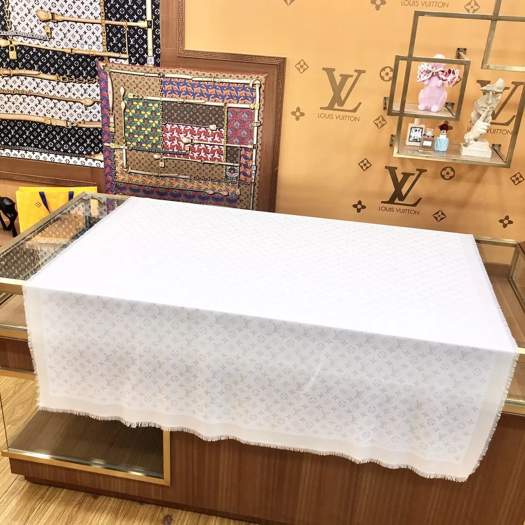루이비통 샤인 모노그램 숄 상세 이미지 9