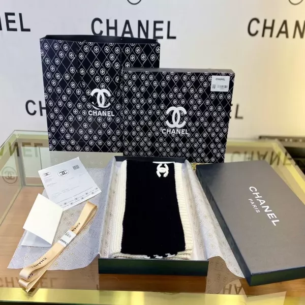 샤넬 클래식 CC 로고 니트 숄