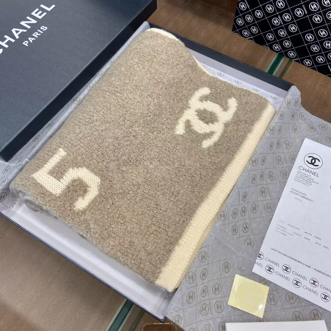 샤넬 CC 로고 니트 머플러 상세 이미지 2