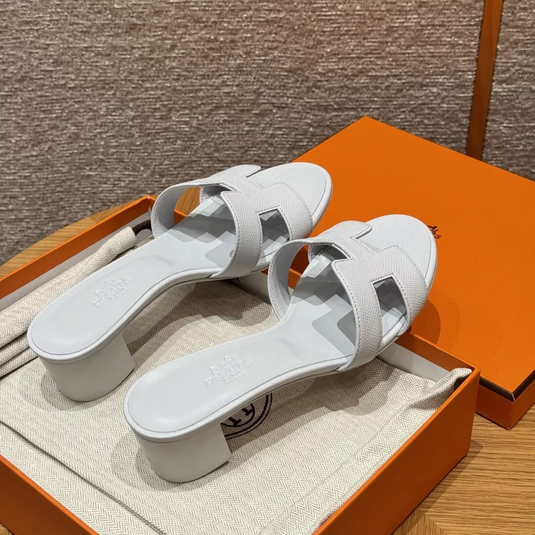 에르메스 오아시스 H 컷아웃 힐 슬라이드 샌들 상세 이미지 2