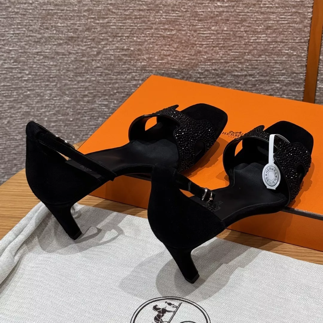 에르메스 조이 70 스웨이드 크리스탈 스트랩 샌들 상세 이미지 4