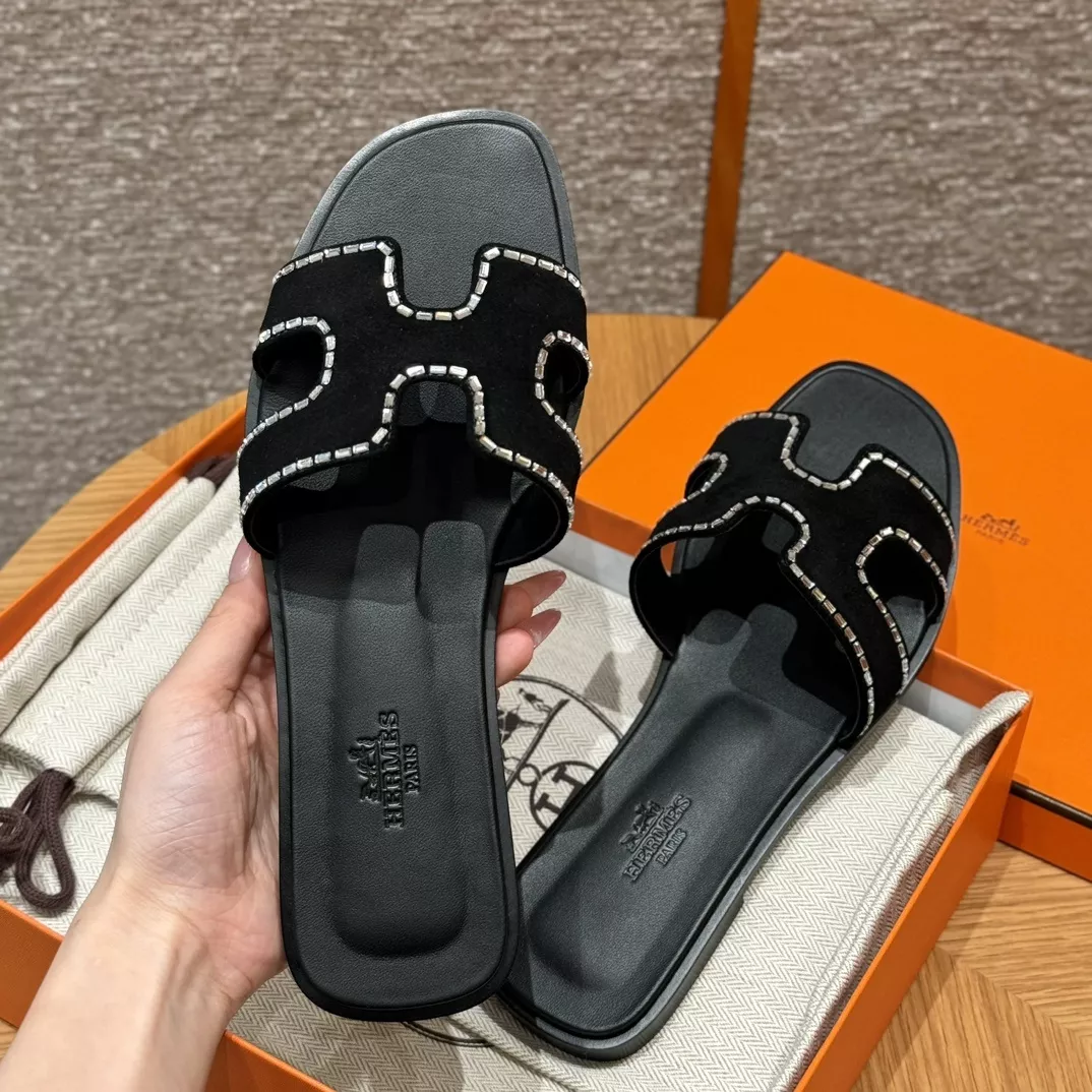 에르메스 오란 스웨이드 크리스탈 장식 슬리퍼 상세 이미지 4
