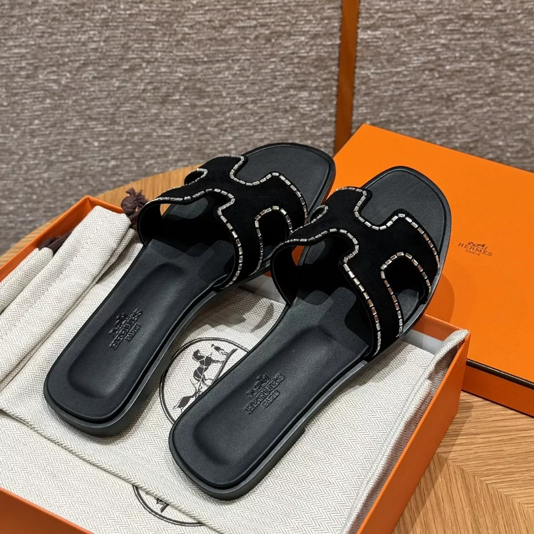 에르메스 오란 스웨이드 크리스탈 장식 슬리퍼 상세 이미지 2