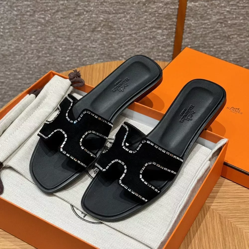 에르메스 오란 스웨이드 크리스탈 장식 슬리퍼