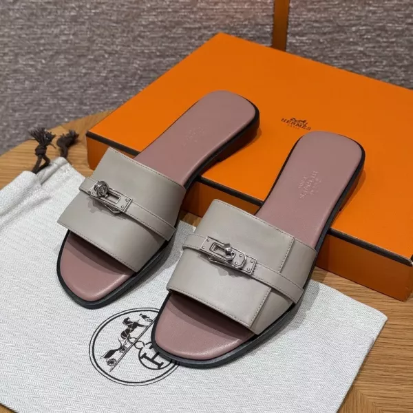 에르메스 켈리 버클 레더 슬라이드 슬리퍼