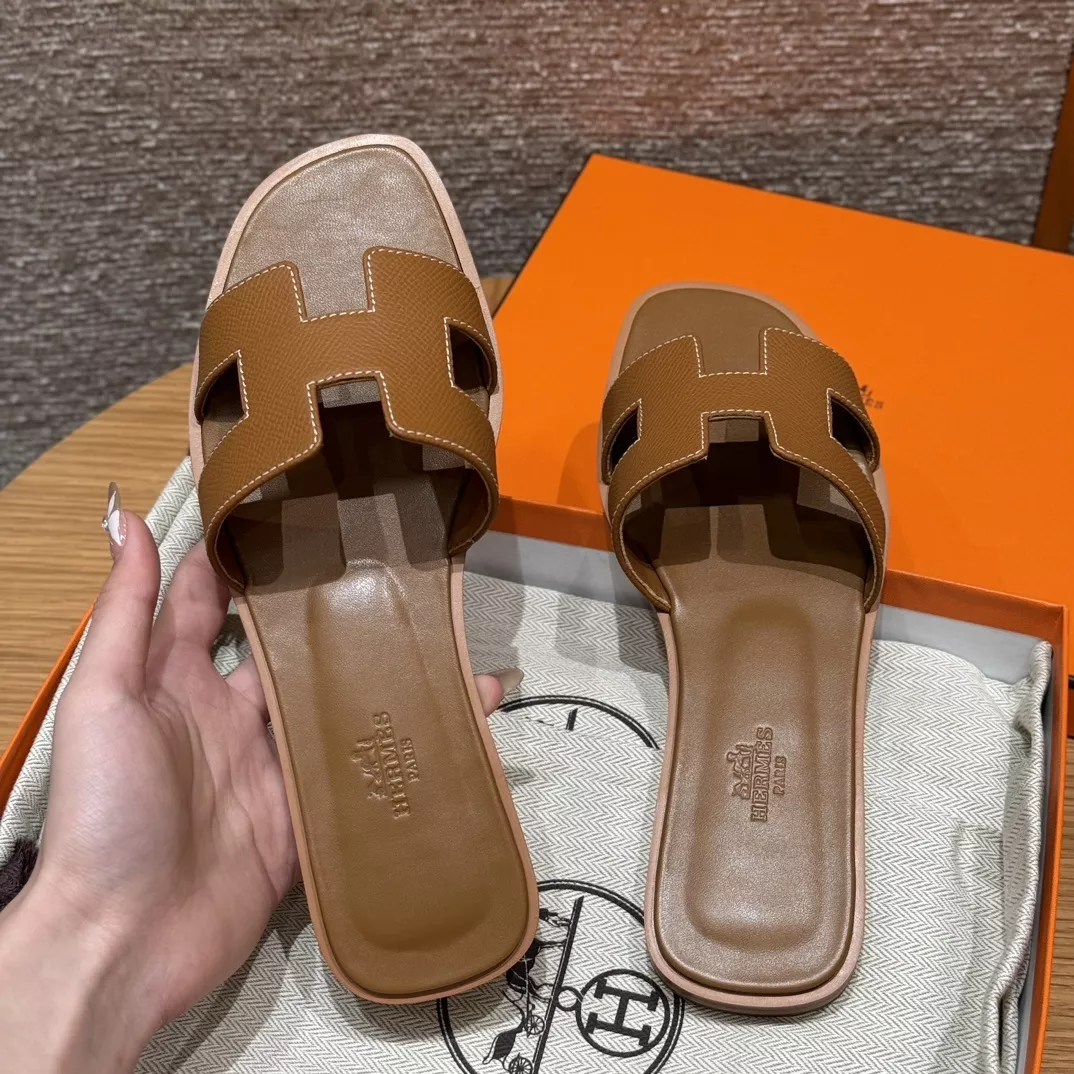 에르메스 오란 H 컷아웃 슬리퍼 상세 이미지 8