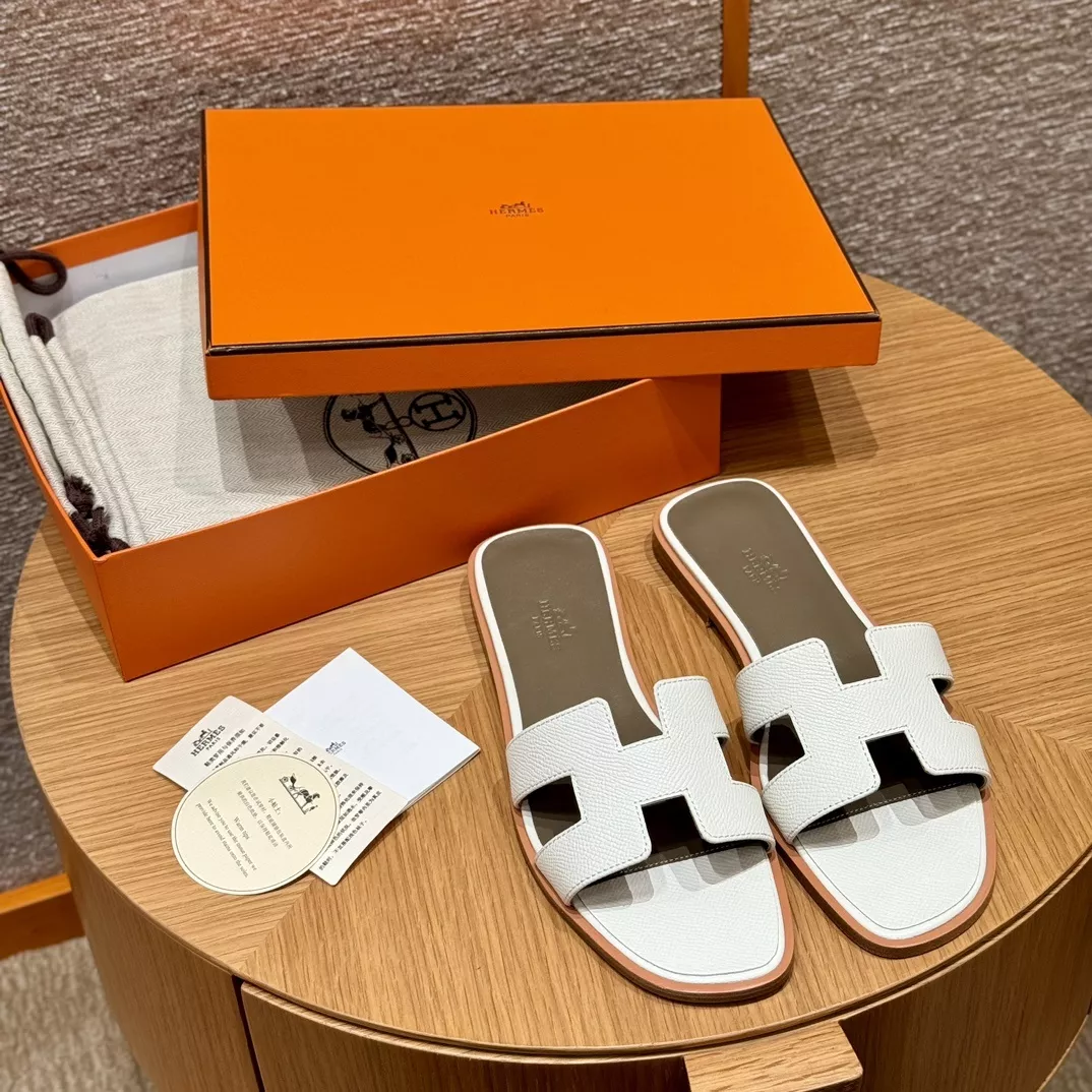 에르메스 오란 H 컷아웃 슬리퍼 상세 이미지 18