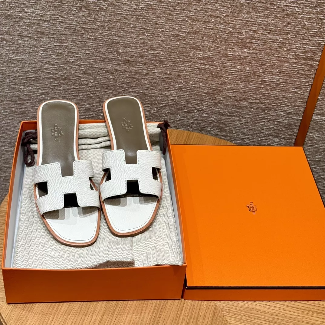에르메스 오란 H 컷아웃 슬리퍼 상세 이미지 9