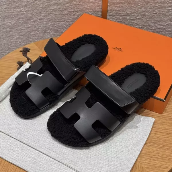 에르메스 쉬프레 퍼 스트랩 샌들