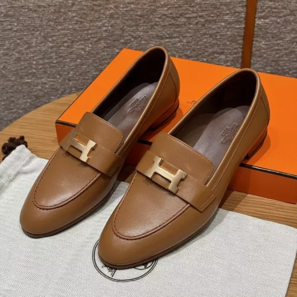 에르메스 파리 로퍼