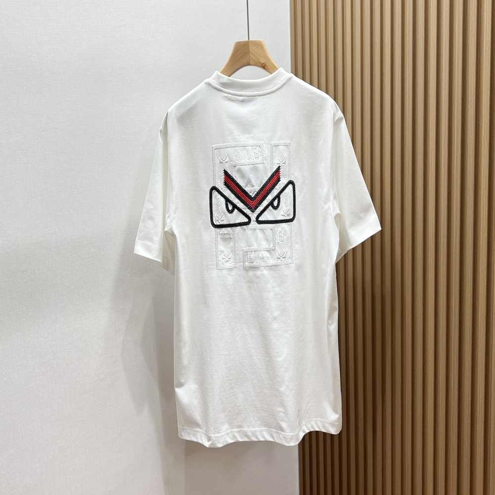 펜디 가슴 프린트 포인트 루즈핏 반팔 티셔츠