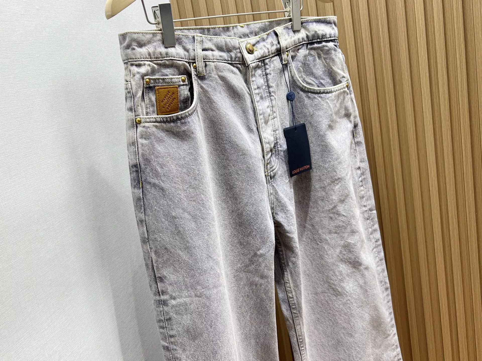 루이비통 심플 루즈핏 스트레이트 데님 팬츠 상세 이미지 5