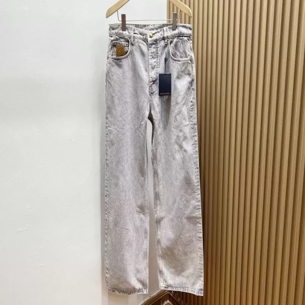 루이비통 심플 루즈핏 스트레이트 데님 팬츠