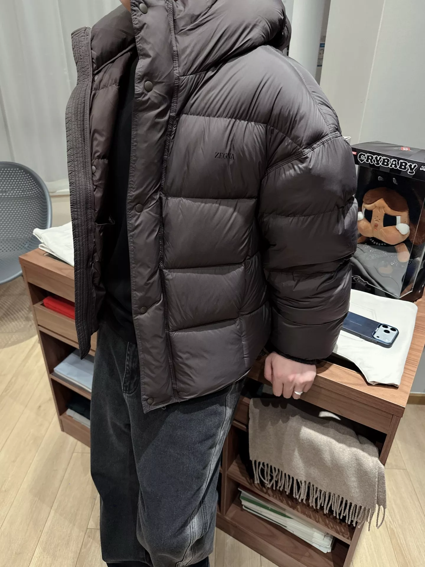 제냐 신년 와인색 퍼프 숏 구스다운 패딩 상세 이미지 21