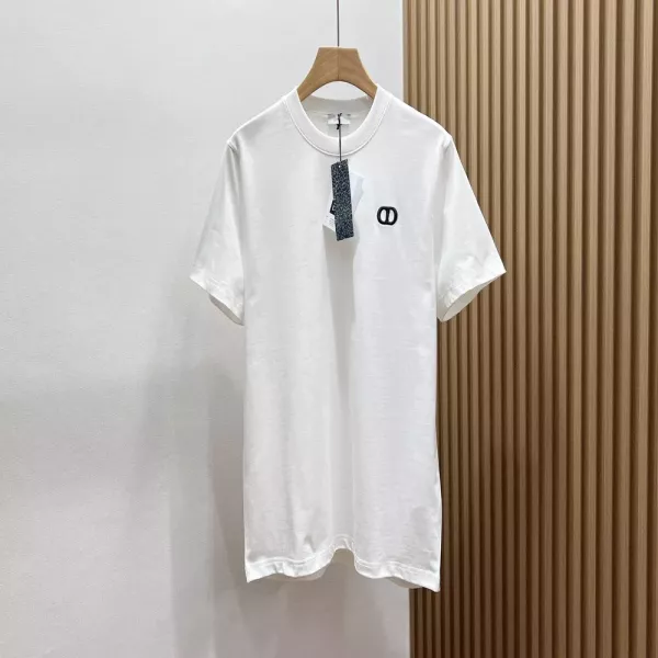 디올 가슴 자수 로고 반소매 티셔츠