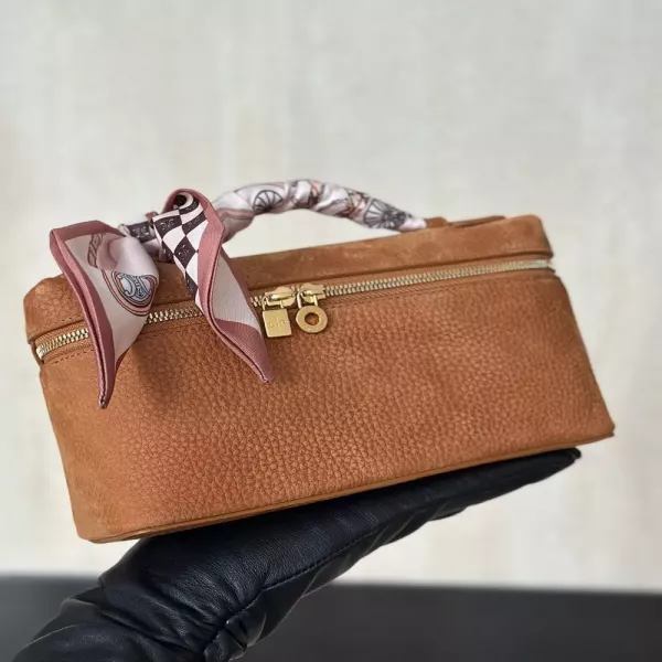 로로피아나 L19 레더 스웨이드 미니백
