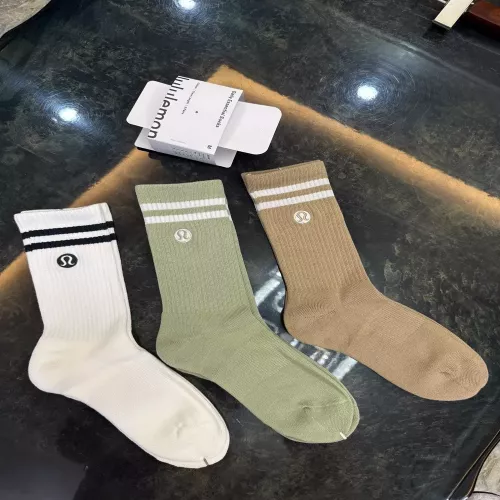 룰루레몬 루루 스트라이프 자수 중목 양말 3팩