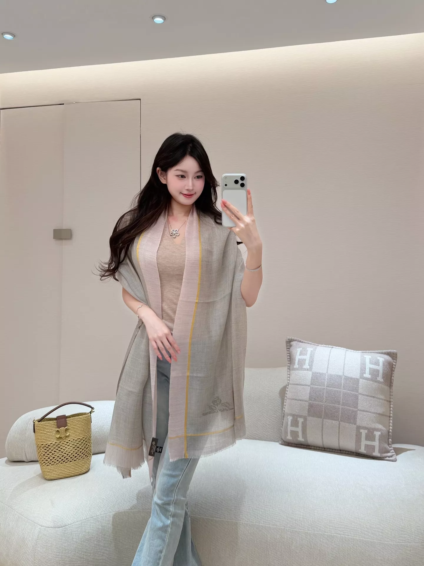 로로피아나 링텍스처 캐시미어 스톨 상세 이미지 10
