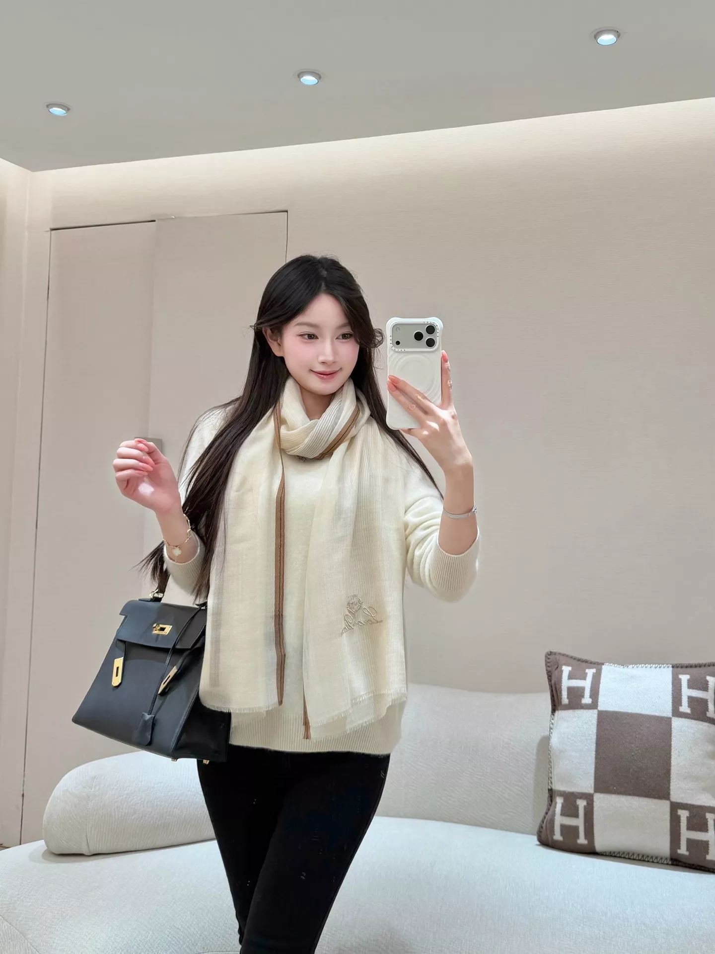 로로피아나 캐시미어 스트라이프 스톨 상세 이미지 11