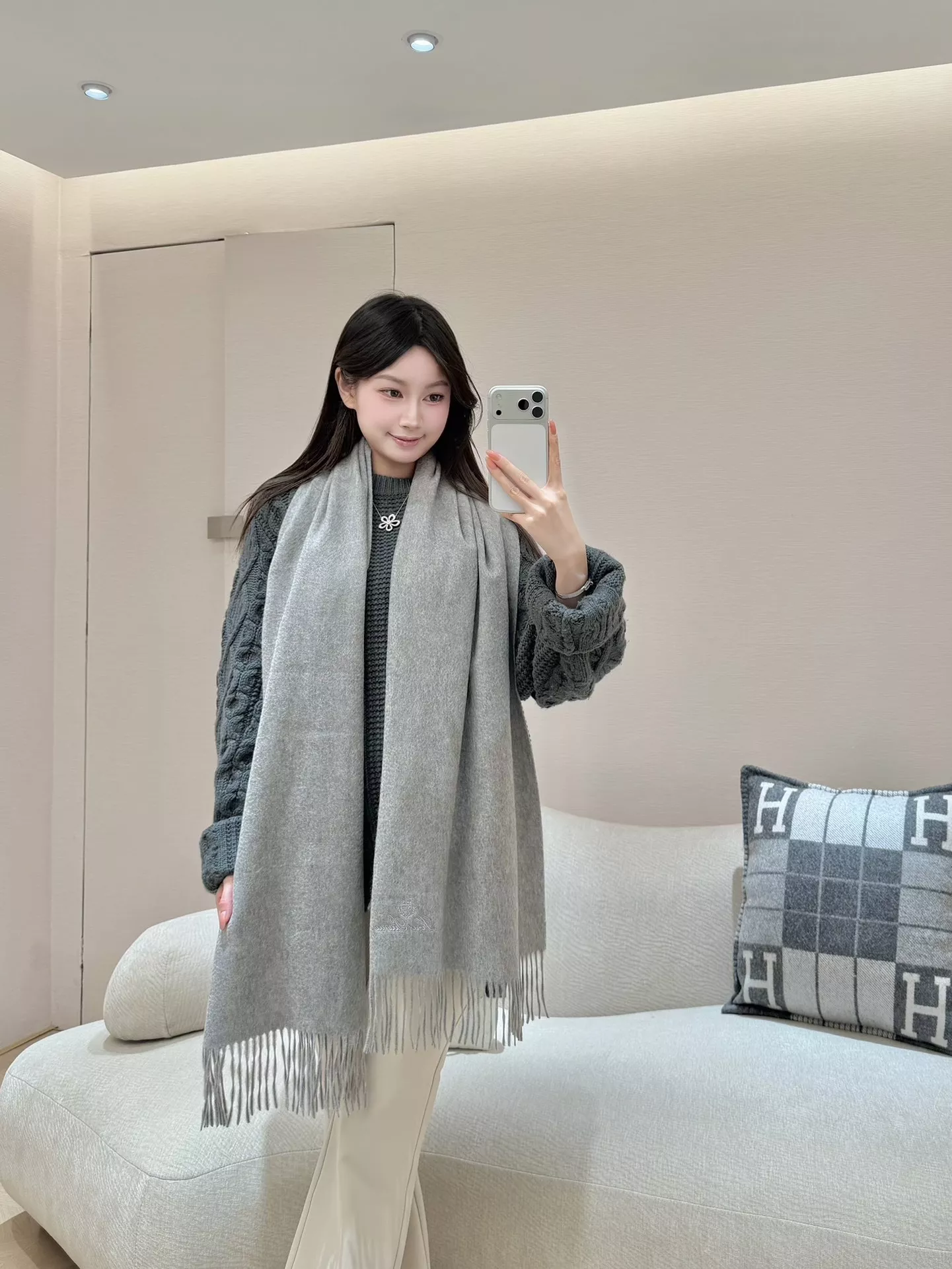 로로피아나 자수 라벨 캐시미어 숄 상세 이미지 12