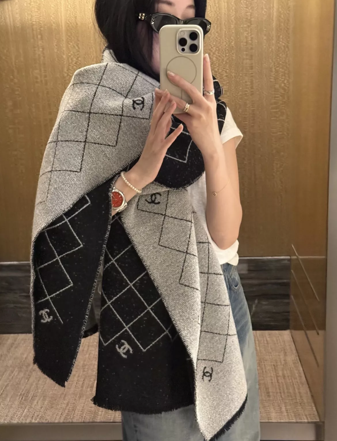 샤넬 다이아몬드 퀼팅 양면 숄 상세 이미지 26