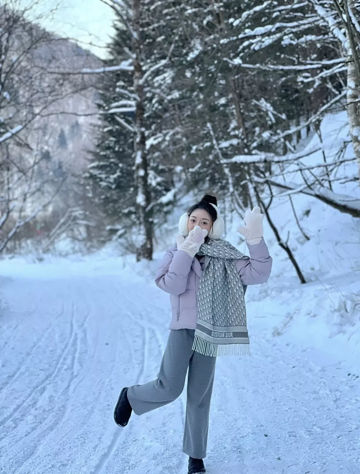 디올 오블리크 패턴 캐시미어 숄 상세 이미지 18