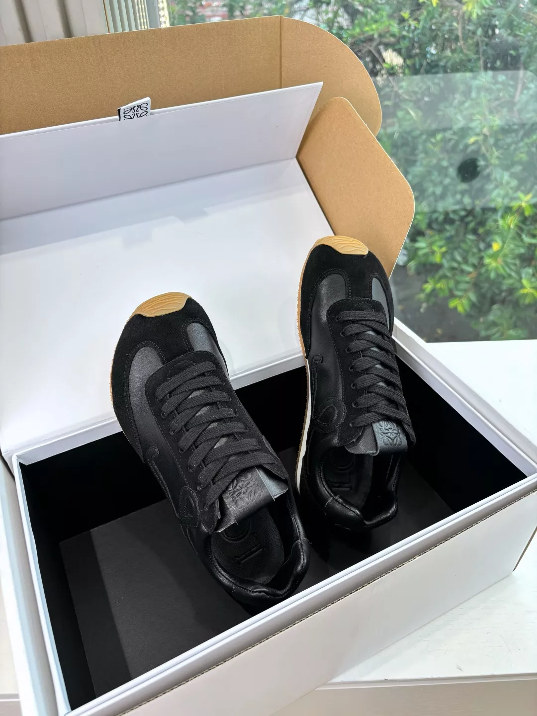 로에베 25FW 발레 러닝 스니커즈 상세 이미지 2