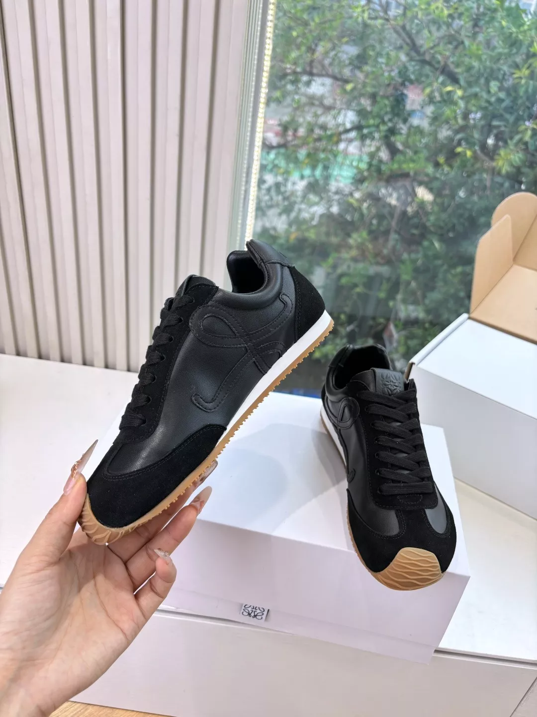 로에베 25FW 발레 러닝 스니커즈 상세 이미지 5