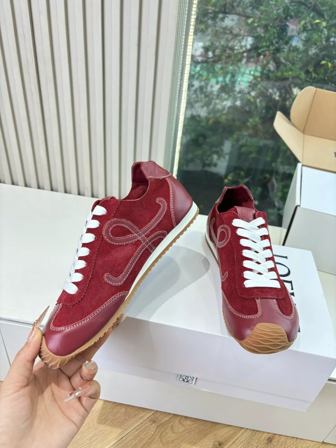 로에베 25FW 발레 러너 레트로 러닝 스니커즈 상세 이미지 5