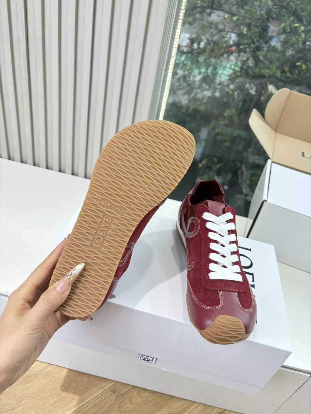 로에베 25FW 발레 러너 레트로 러닝 스니커즈 상세 이미지 6