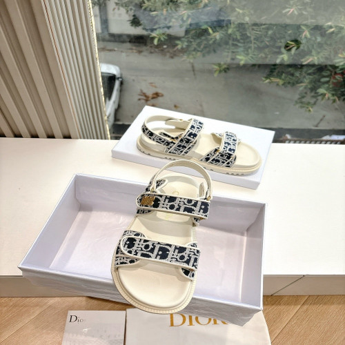 디올 자수 로고 버클 샌들