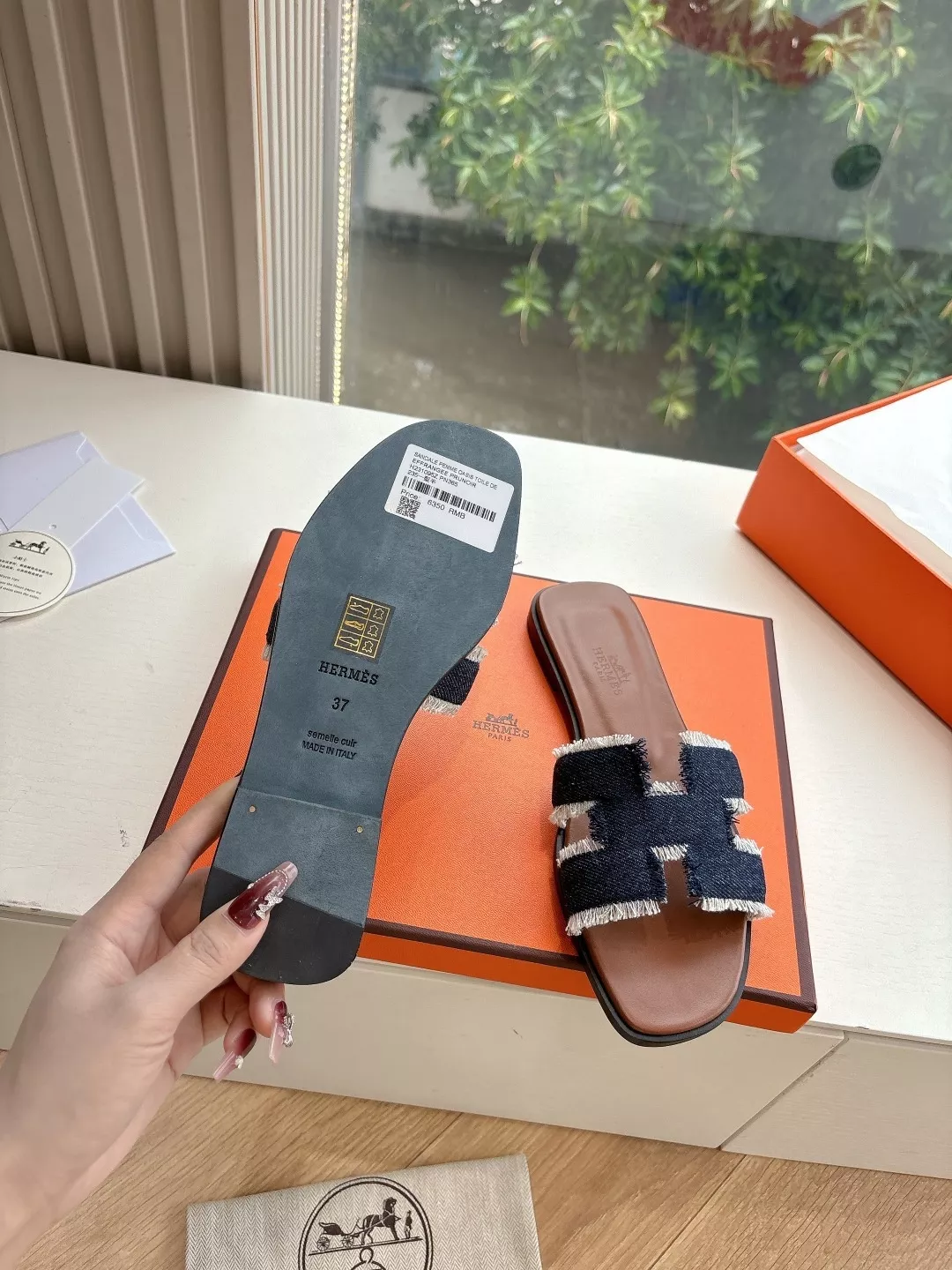 에르메스 H 로고 켈리 잠금장식 레더 슬리퍼 상세 이미지 6