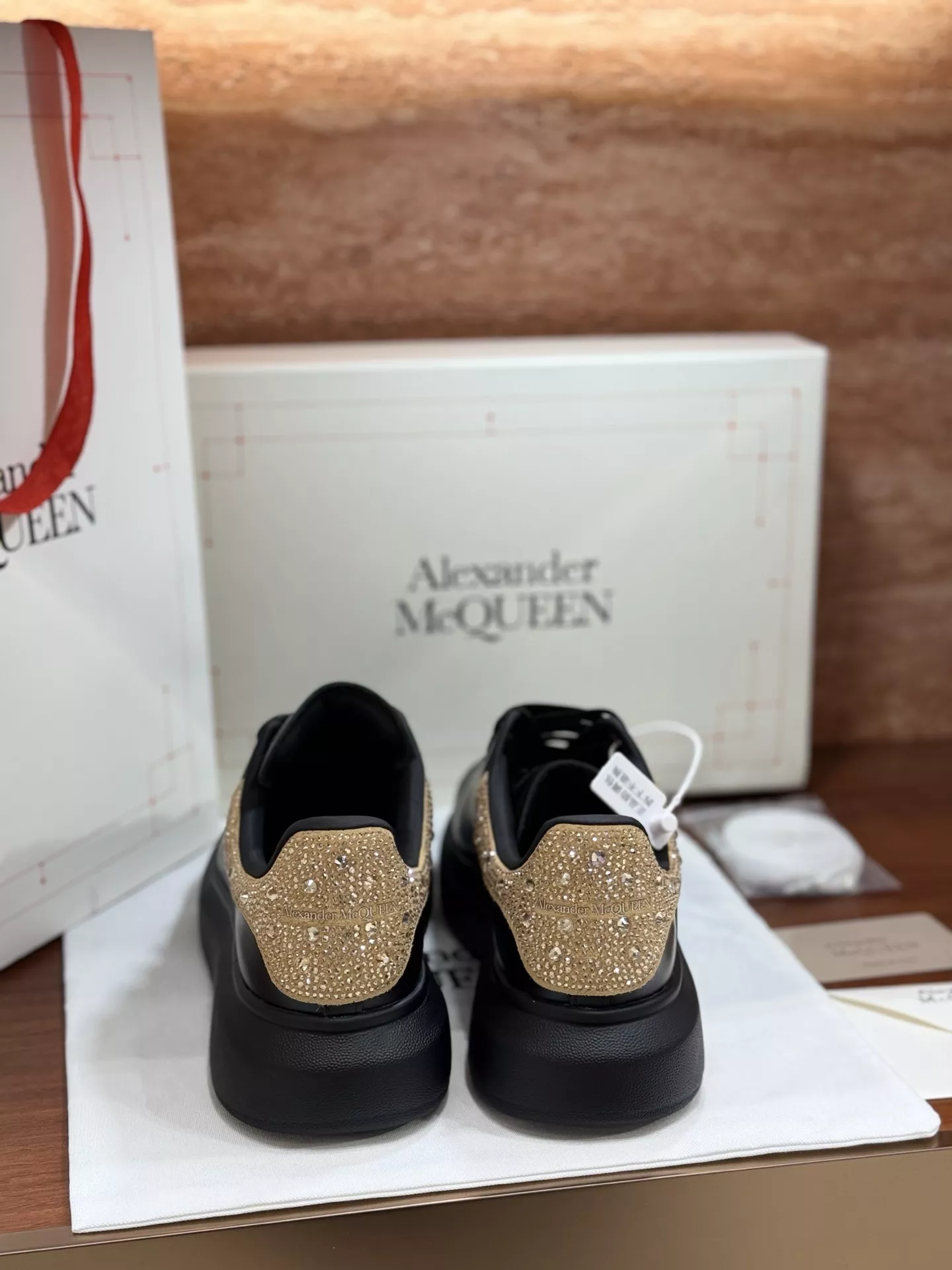 body_002a8ed2f6e6a84b.webp