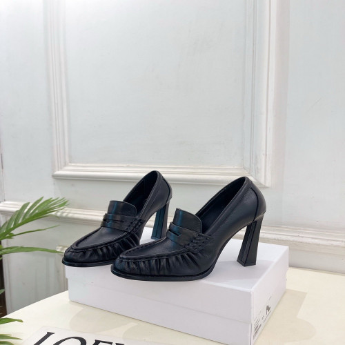 입생로랑 LE LOAFER 주름 가죽 하이힐 로퍼