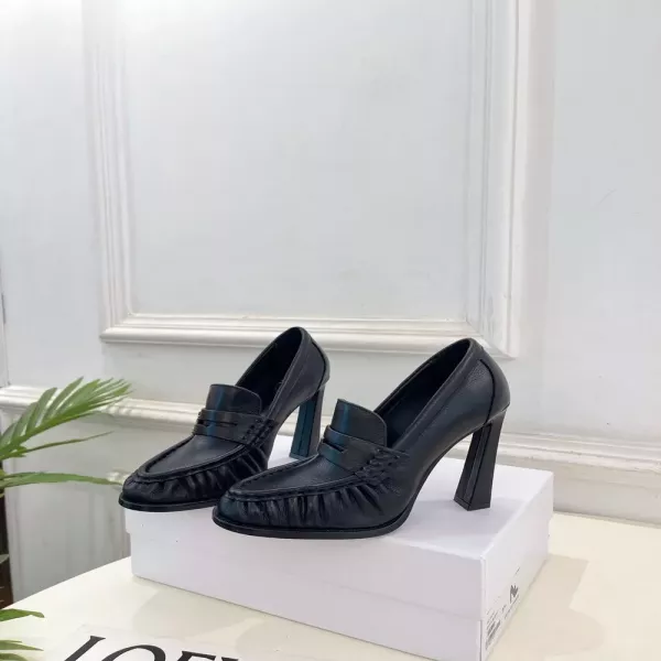 입생로랑 LE LOAFER 주름 가죽 하이힐 로퍼