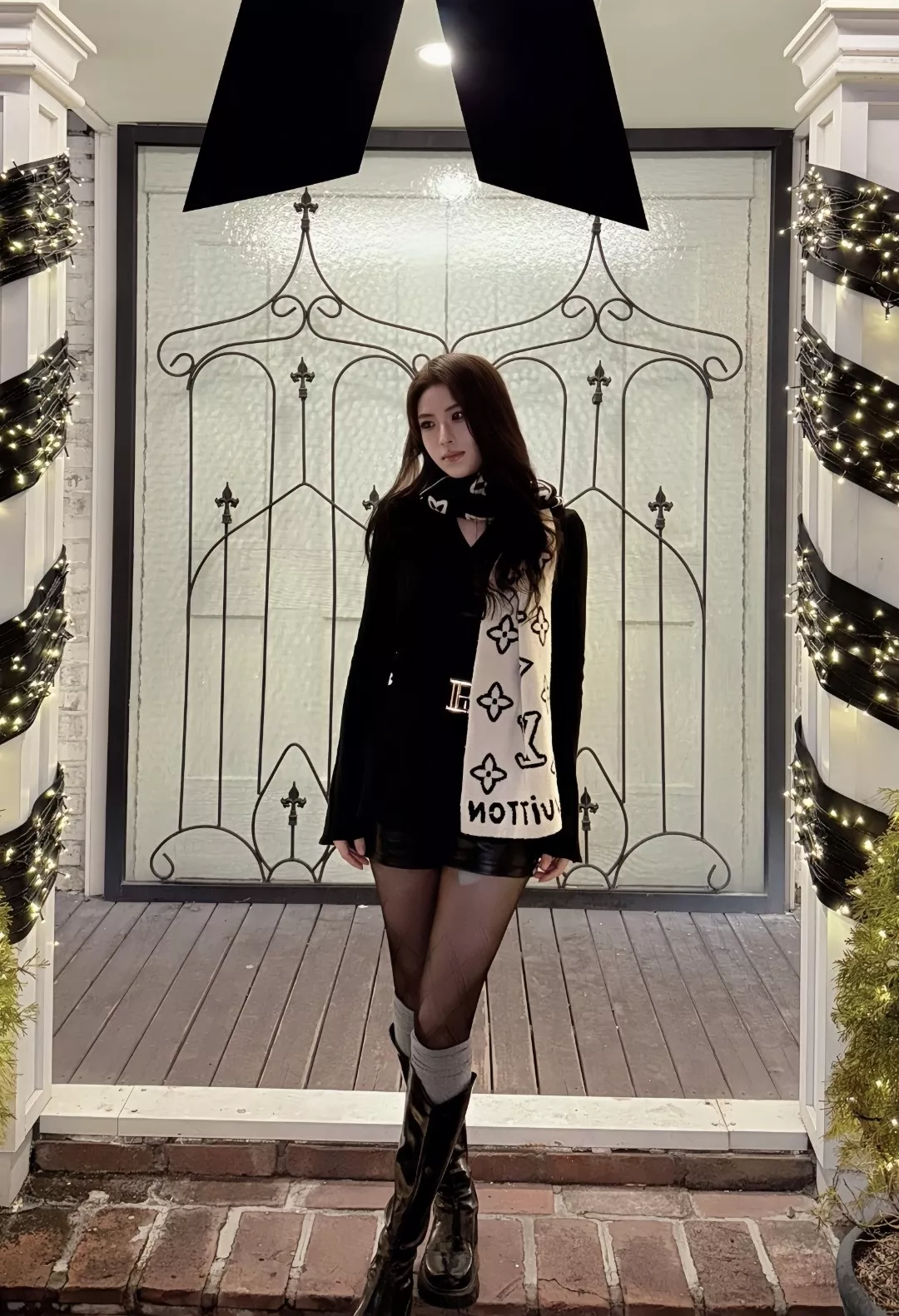 루이비통 블랙 화이트 자카드 모노그램 숄 스타일 상세 이미지 11
