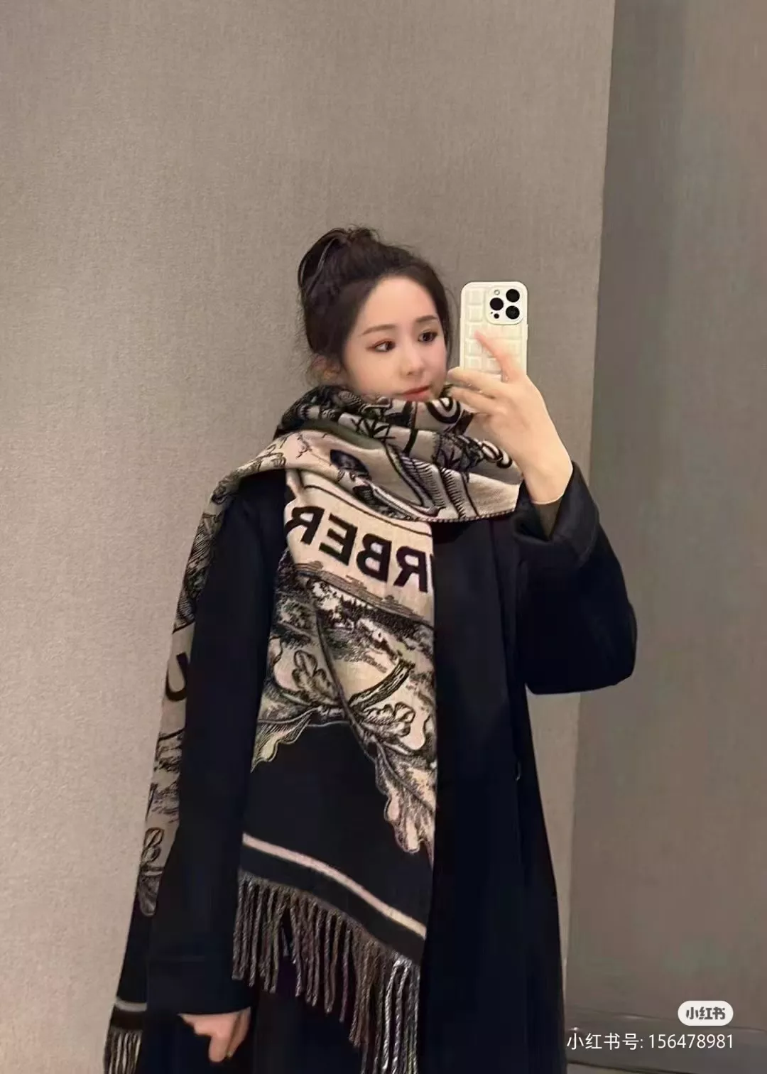 버버리 대형 체크 지도 패턴 양면 프린지 스카프 상세 이미지 11