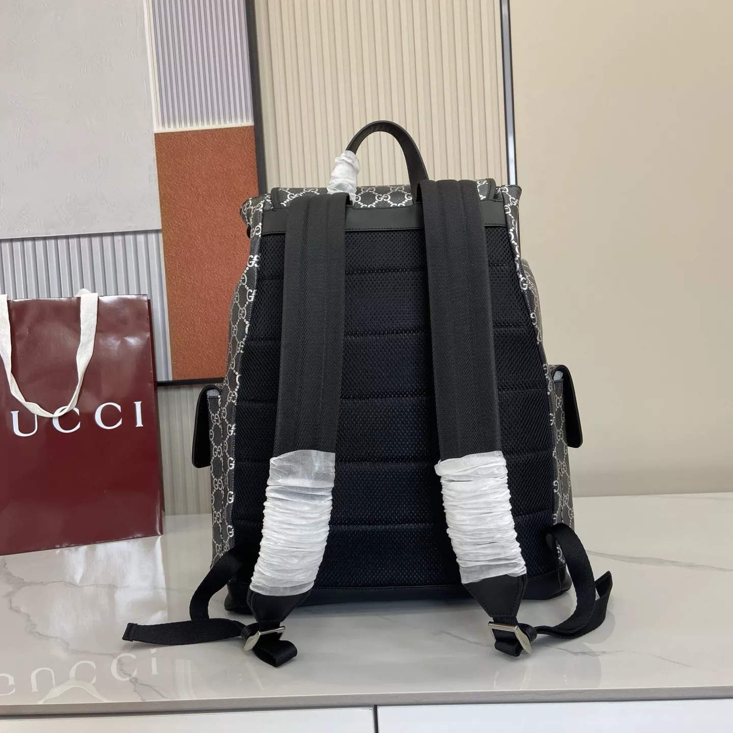 구찌 오피디아 GG 패턴 플랩 백팩 상세 이미지 3