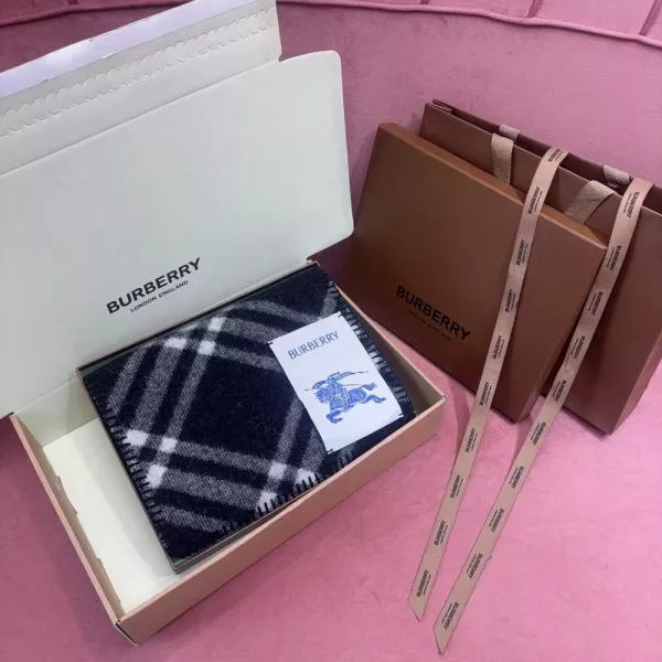 버버리 체크 울 머플러