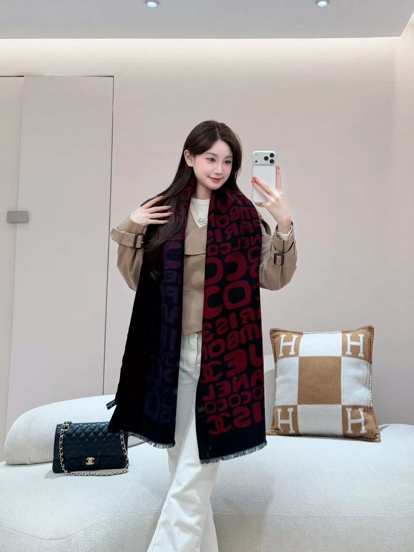 샤넬 컬러 로고 그라데이션 스카프 상세 이미지 10